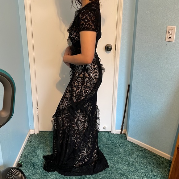 BCBGMAXAZRIA Black Lace Dress w Ruffles - Picture 16 of 16